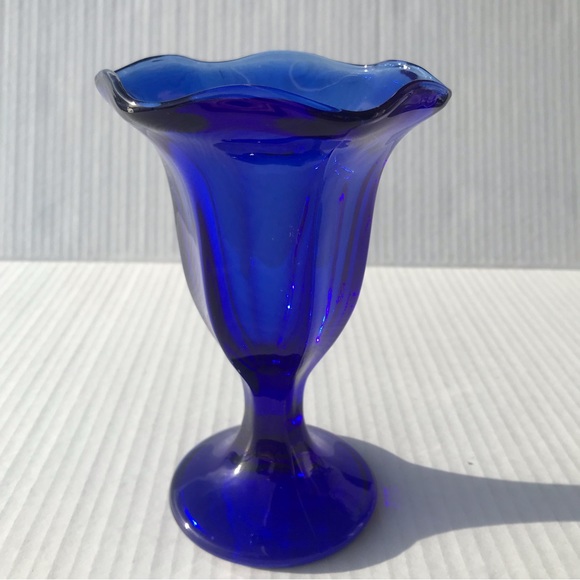 Set of 2 Vintage Cobalt Blue Ice Cream Sundae Dishes 6 1/4” Tall - Picture 5 of 10